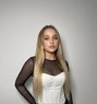 Fatima - escort in Dubai Photo 1 of 7
