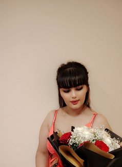 Fatima - escort in Muscat Photo 4 of 5