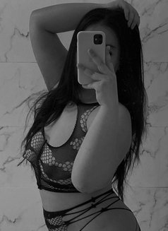 Fatima - escort in Al Manama Photo 5 of 7