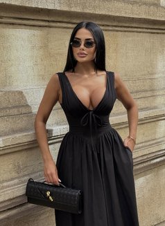 Fatima - escort in Riyadh Photo 4 of 5