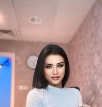 Fatin Big cock full fun - Transsexual escort in Abu Dhabi