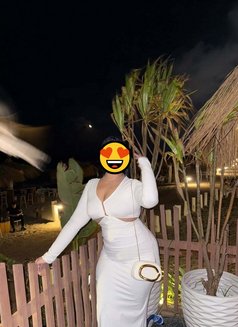 Fatma - escort in Cairo Photo 3 of 7