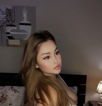 Fatoom - puta in Al Manama