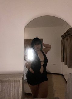 Favorite Girl Ms. Charie - escort in Manila Photo 4 of 7