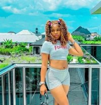 Favour - escort in Kolkata