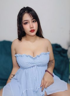 Fay - escort in Bangkok Photo 2 of 12