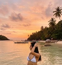 Faye - Transsexual escort in Manila