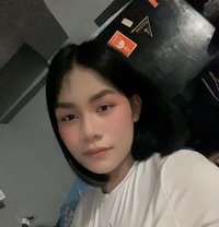 Faye - Transsexual escort in Manila