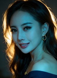 Faye - escort in Manila Photo 4 of 4