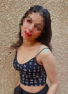 Fayrouz - escort in Cairo Photo 3 of 5