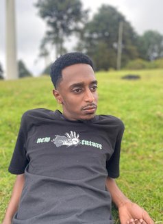 Fazal - Male escort in Nairobi Photo 3 of 4