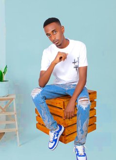 Fazal - Male escort in Nairobi Photo 4 of 4