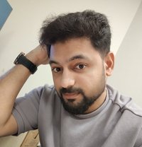 Fazz - Male escort in Abu Dhabi