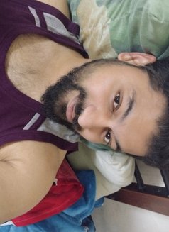 Fazz - Acompañantes masculino in Abu Dhabi Photo 7 of 8