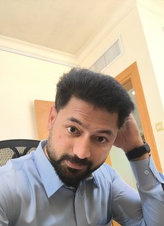 Fazz - Acompañantes masculino in Abu Dhabi Photo 5 of 7