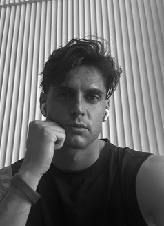 Federico - masseur in Dubai Photo 2 of 5