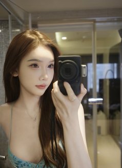 FeeFieeš¤ (just one week) - adult performer in Taipei Photo 16 of 18