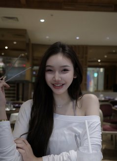 FeeFiee🤍 (just one week) - Intérprete de adultos in Chiang Rai Photo 13 of 15