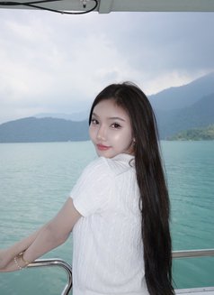 FeeFiee🤍 (just one week) - Intérprete de adultos in Chiang Rai Photo 15 of 15