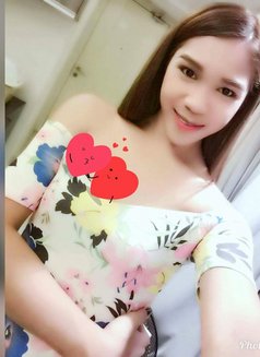 YOUNG THICK FULLYLOADED - Transsexual escort in Manila Photo 11 of 24