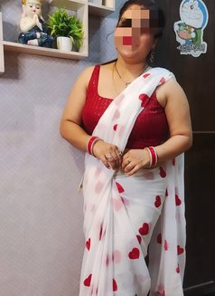 Cam Bhabhi - adult performer in Mumbai Photo 2 of 2