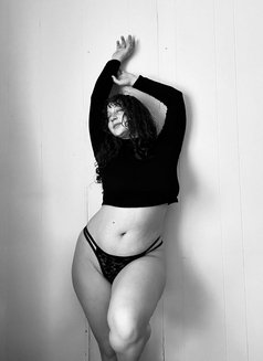 Fefe massage/Sexe - escort in Marbella Photo 2 of 3