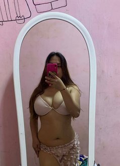 Fei - escort in Manila Photo 4 of 5