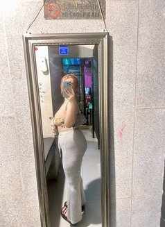 Fei - Masajista in Al Manama Photo 7 of 10