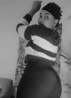 Fein - escort in Riyadh Photo 2 of 3