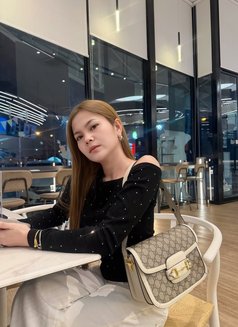 Felicia - escort in Jakarta Photo 3 of 3