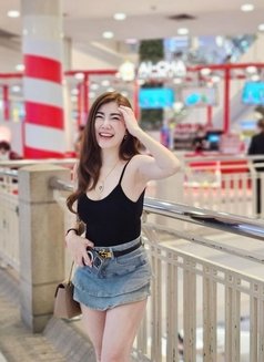 Felicia - escort in Surabaya Photo 6 of 7