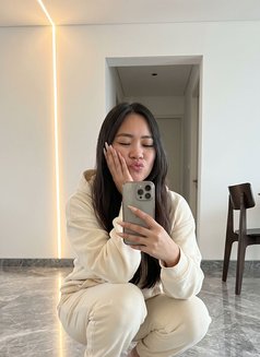Felicia Marie - companion in Singapore Photo 3 of 10