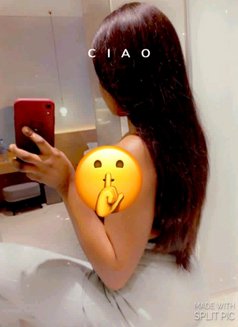 Felicia - puta in Doha Photo 1 of 1