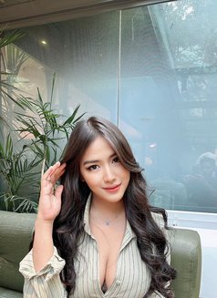 Feliciaa - puta in Jakarta Photo 6 of 9