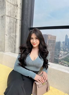 Feliciaa - puta in Jakarta Photo 9 of 9