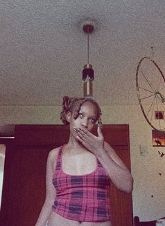 Felicity - escort in Nairobi Photo 1 of 5