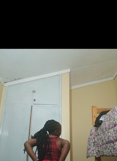 Felicity - escort in Nairobi Photo 4 of 5