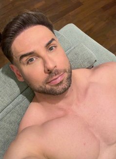 Felipe Vega Bi - Male escort in Dubai Photo 7 of 7