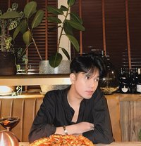 Felix - Male escort in Bali Photo 6 of 7