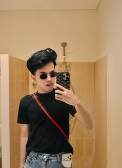 YOUNG BOYS 8INC SO HARD - Male escort in Jakarta Photo 13 of 15