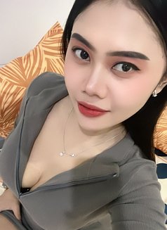 Feliz Erina - puta in Jakarta Photo 7 of 9