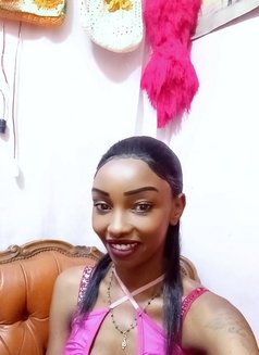 Eliannah - puta in Nairobi Photo 6 of 6