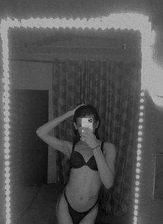 Fem Xl - Transsexual escort in Gurgaon Photo 8 of 11
