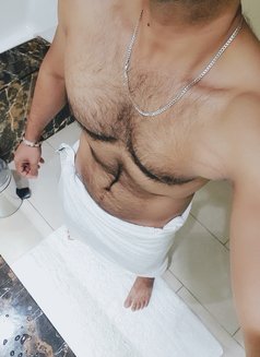 Female/couple's/3some/groups - Male escort in Dubai Photo 3 of 5
