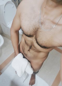 Female/couple's/3some/groups - Male escort in Dubai Photo 4 of 5