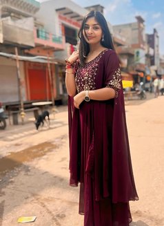 Female Escorts Ahmedabad and Call Girl S - escort in Ahmedabad Photo 1 of 2