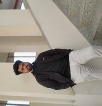 Female Masseur and Pleasurer - masseur in New Delhi