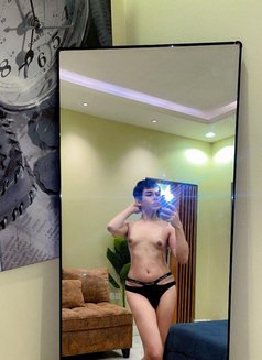 Femboy both huge cock New in Riyadh - Transsexual escort in Riyadh Photo 9 of 14