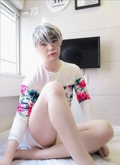 Femboy Dina - Transsexual escort in Hong Kong Photo 7 of 10