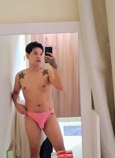 Femboy - Transsexual escort in Dubai Photo 4 of 4